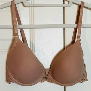 Natori 32C Tan Bra Lace Detail
